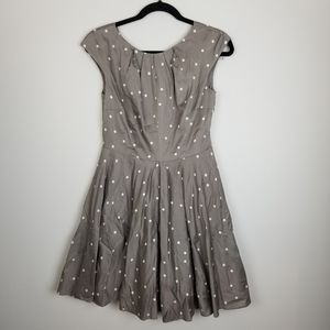 Boden gray short sleeve polka dot dress
